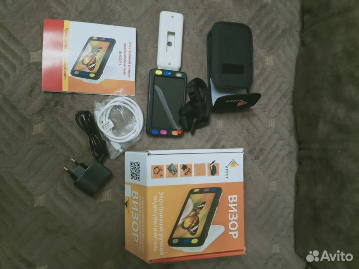 Электронный ручной видеоувеличитель визор-1