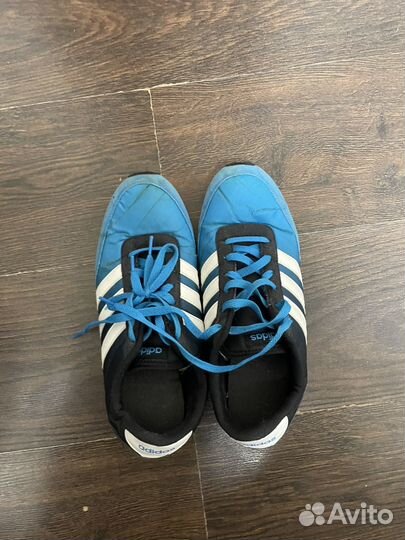 Кроссовки adidas v racer