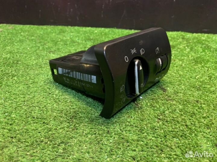 Блок включения фар Audi A6 седан ATQ 1999