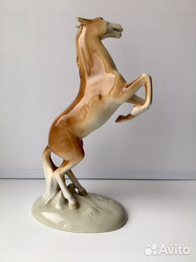 Фарфоровые статуэтки Royal Dux Чехословакия