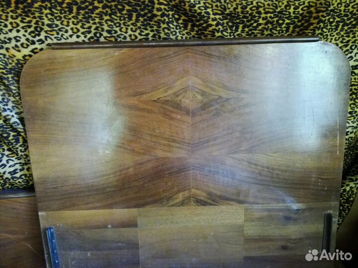 Антикварный импортный спальный гарнитур 50-е