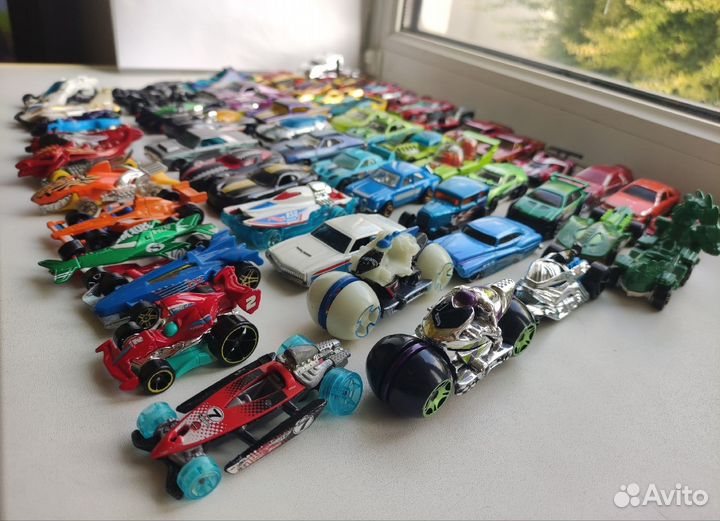 Коллекционные машинки Hot Wheels