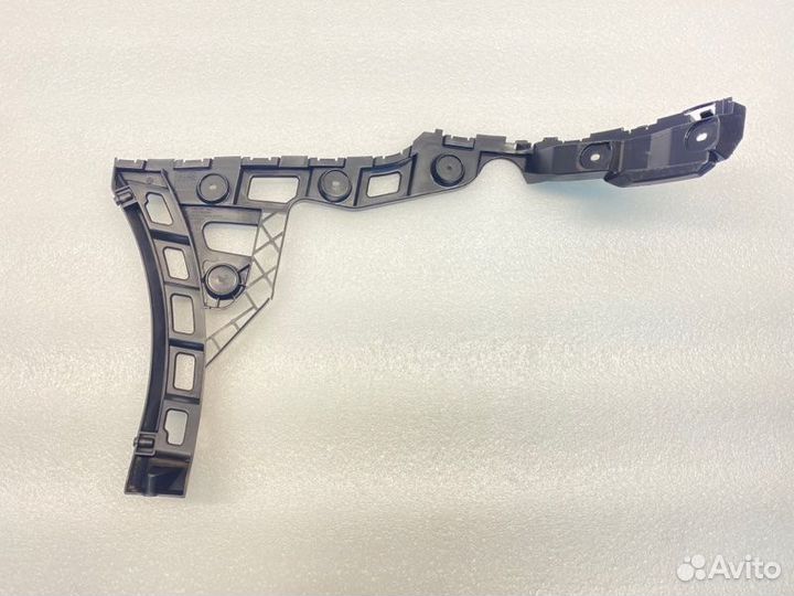 Кронштейн бампера задний правый Volkswagen Polo