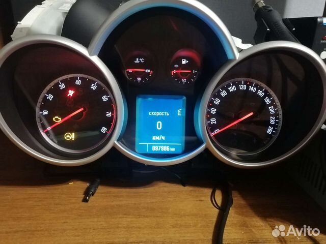 Приборная панель Chevrolet Cruze от astra j