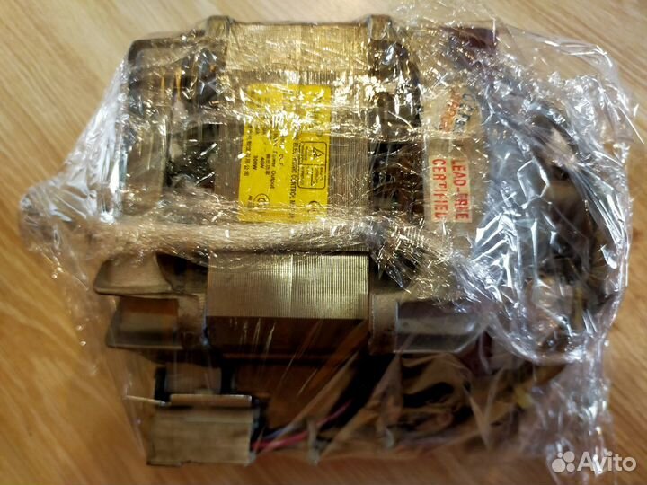 Стиральная машинка Самсунг WF7600SAV Запчасти