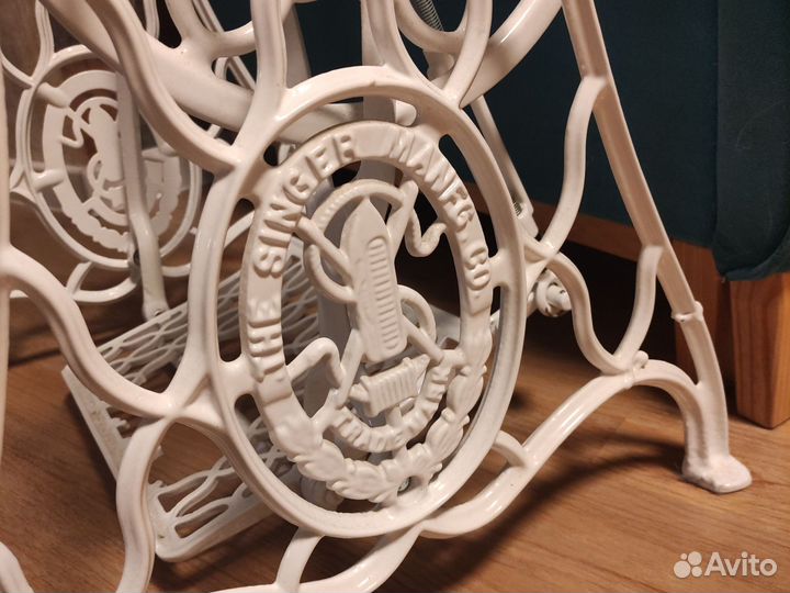 Станина от швейной машинки зингер