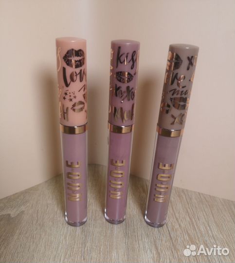 Жидкая стойкая помада Nude