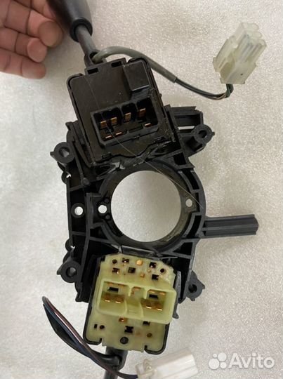 Подрулевой переключатель Chevrolet aveo T 250