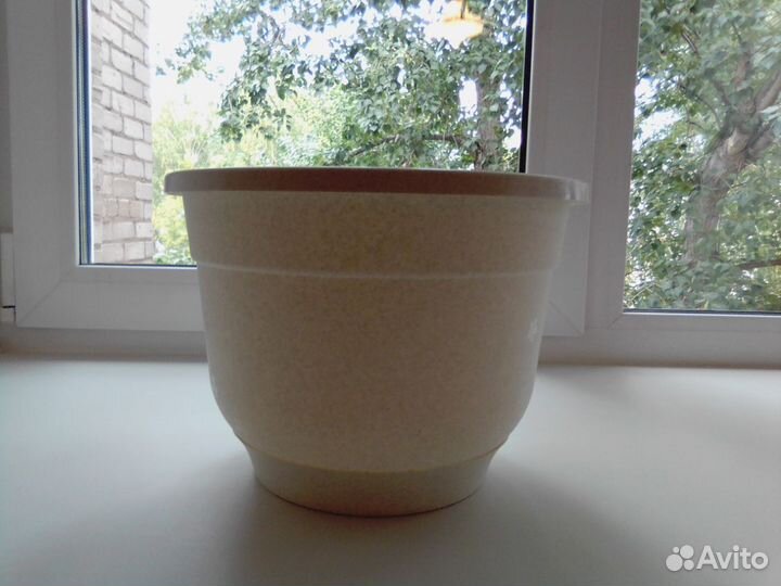 Горшки для цветов пластиковые бесплатно