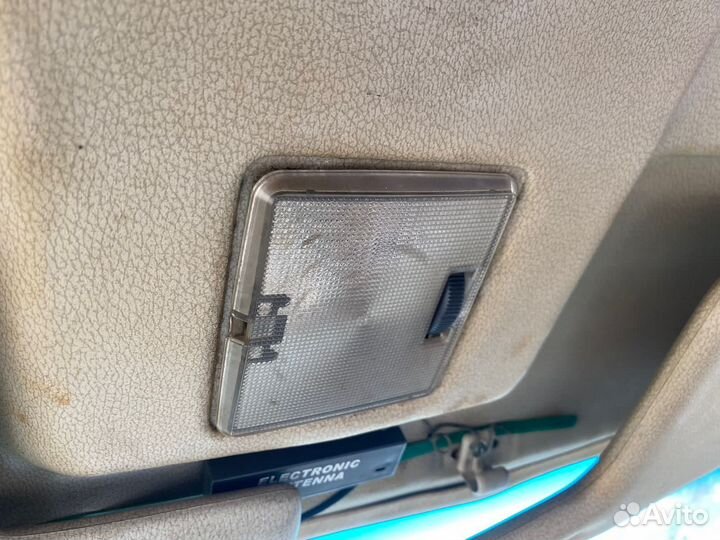 Плафон освещения салона Audi 100 C3