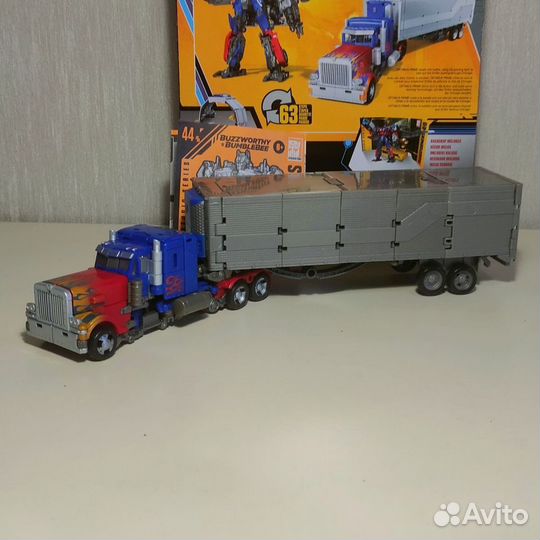 Transformers SS44 buzzwothy - optimus prime