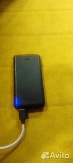 Под зарядник телефона