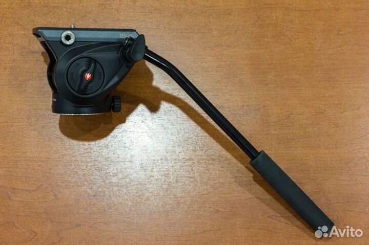 Штативная видеоголова