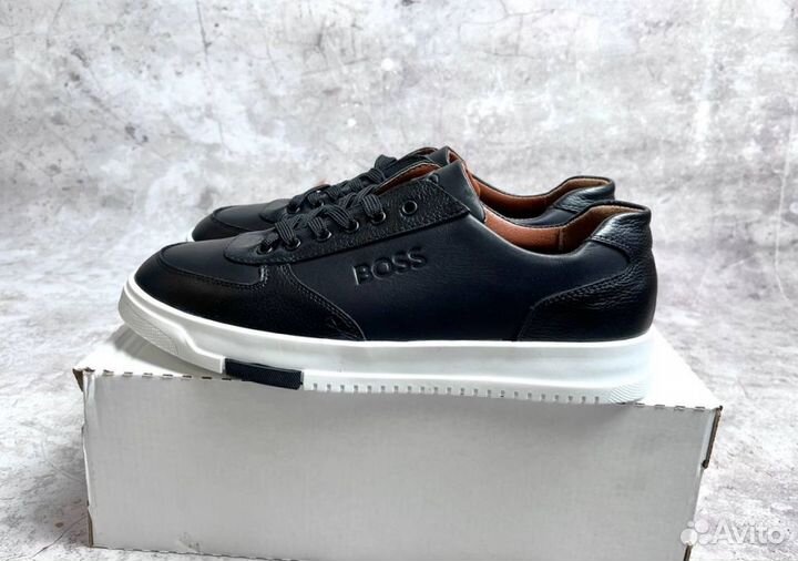 Кроссовки Boss надежные