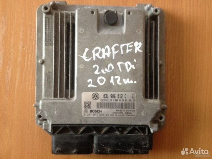 Блок управления VW Crafter 0281017660 03L906012C