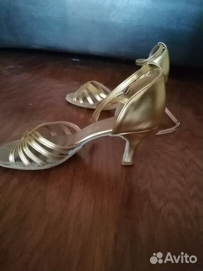 Босоножки женские для танцев 37,5 размер