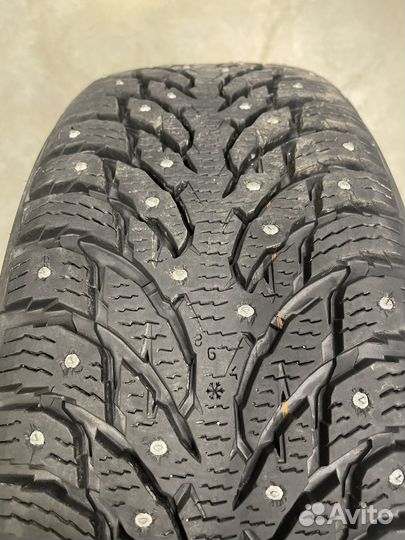 Nokian Tyres Hakkapeliitta 9 235/55 R18