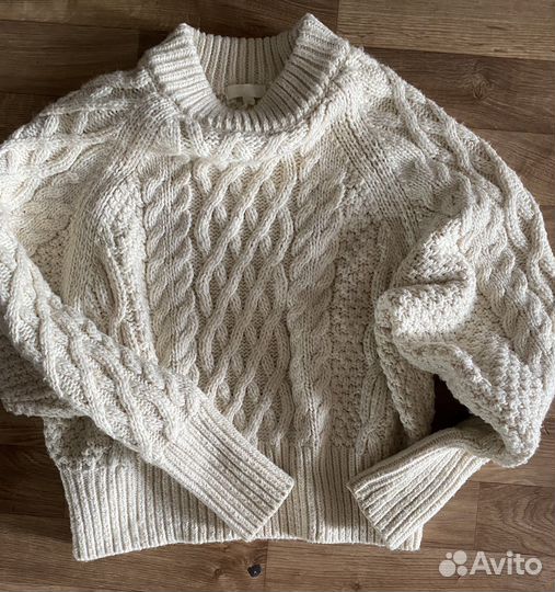 Свитер
