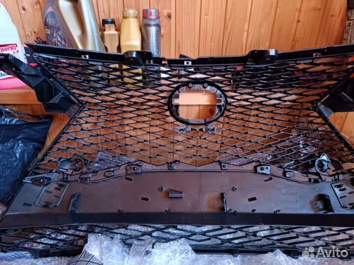 Решетка переднего бампера Lexus RX F- sport