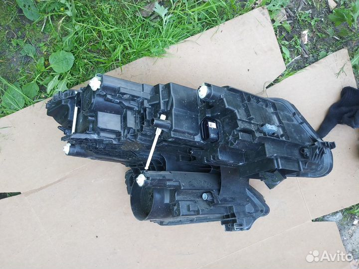 Фара левая Skoda Kodiaq LED