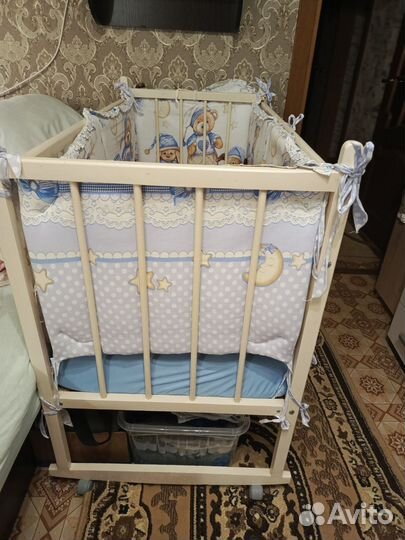 Детская кроватка