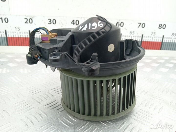 Моторчик печки для Audi A4 B5 8D1820021A