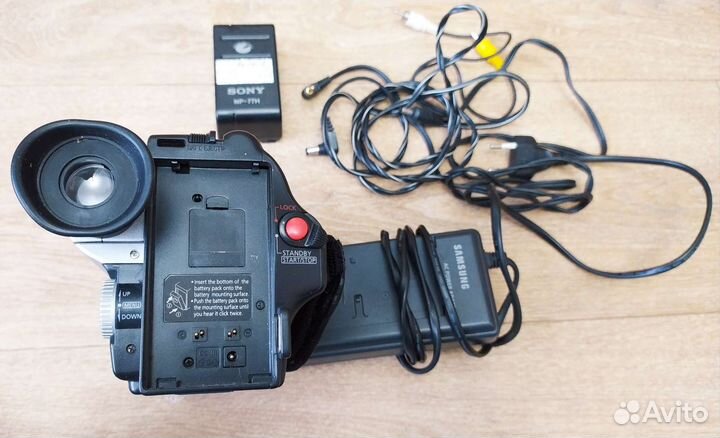 Кассетная видеокамера Samsung VP-A30