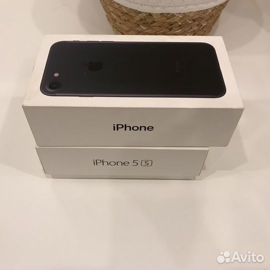 Коробка для iPhone 5S и 7