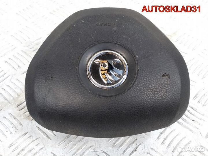 Подушка безопасности в рулевое колесо Skoda Fabia