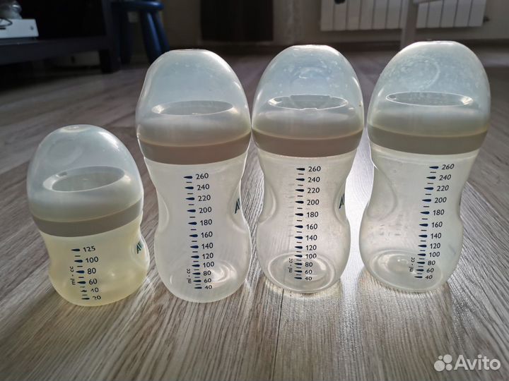 Молокоотсос, бутылочки, поильники Avent, посуда