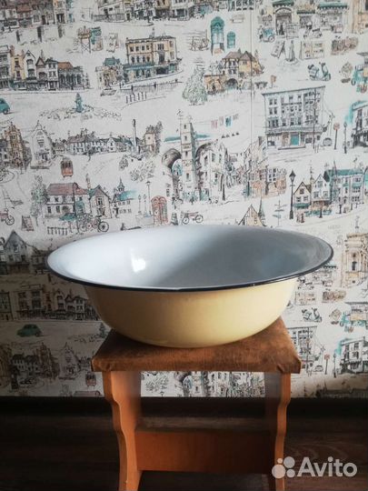 Тазик эмалированный СССР