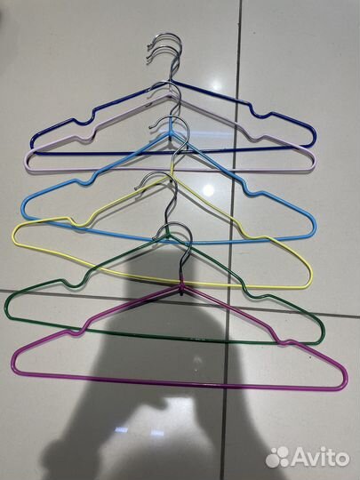 Плечики тонкие