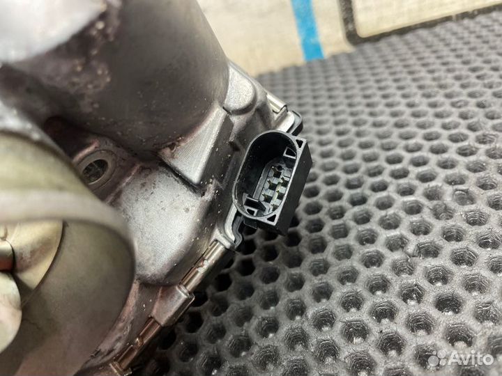 Заслонка дроссельная Mercedes-Benz C-Class W203