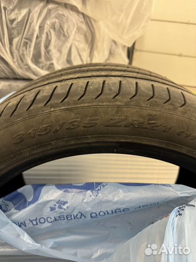 Pirelli P Zero 285/40 R21 и 315/35 R21