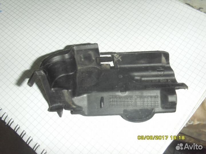 Колпачок замка двери правой Фольксваген Поло