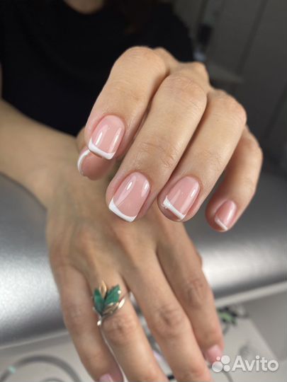 Маникюр педикюр