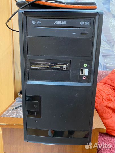 Системный блок i3 компьютер