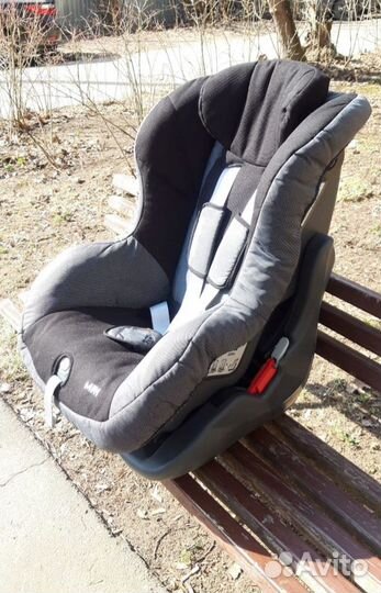 Автомобильное кресло Mothercare universal 9-18 кг
