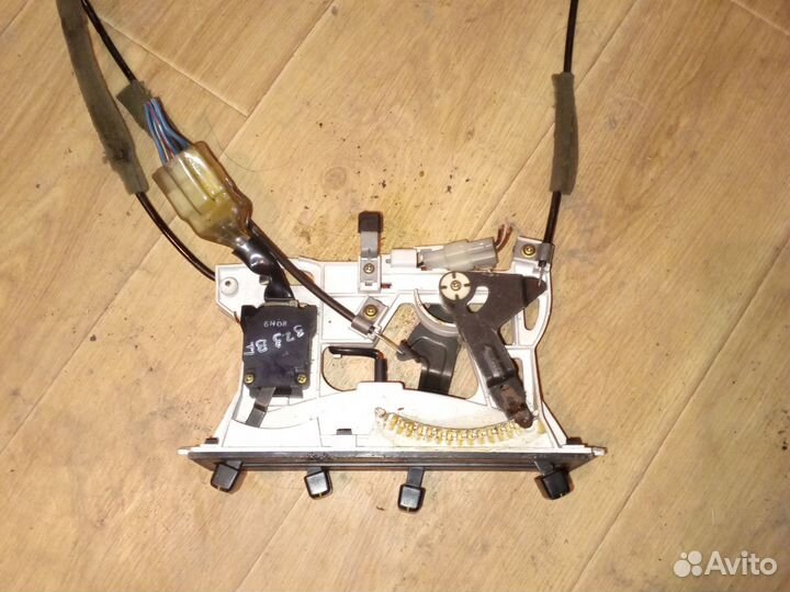 Блок управления печкой mazda 323 bf