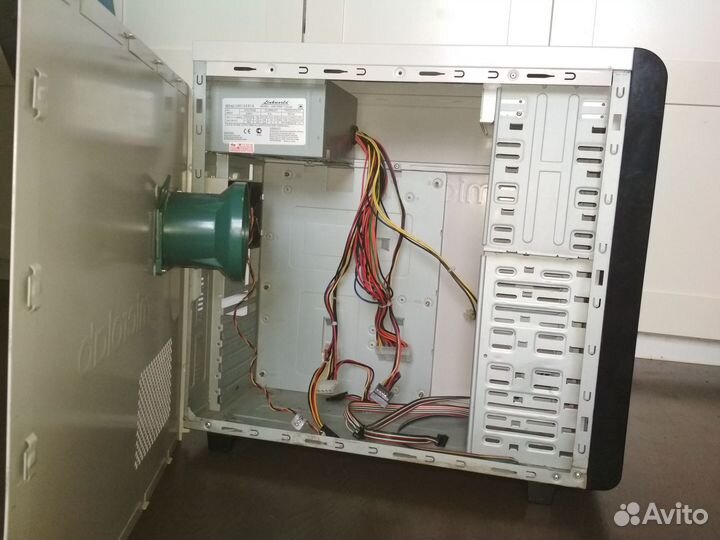 Корпус для компьютера с блоком питания на 500Вт