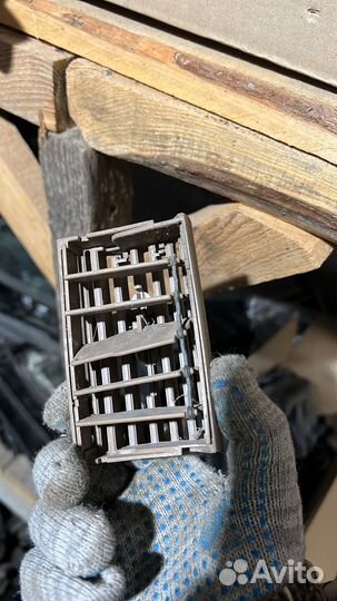 Воздуховод печки левый Mercedes w203