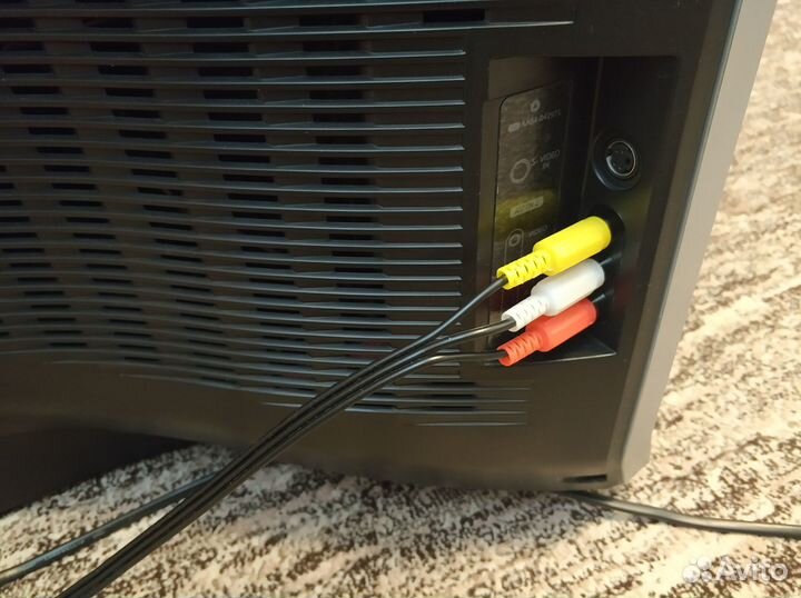 Телевизор samsung