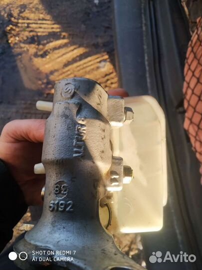 Главный тормозной цилиндр