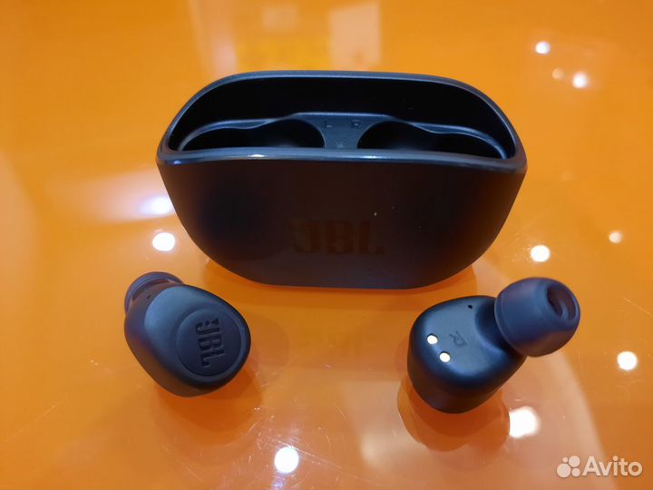 JBL wave 100 и JBL wave 200 беспроводные наушники