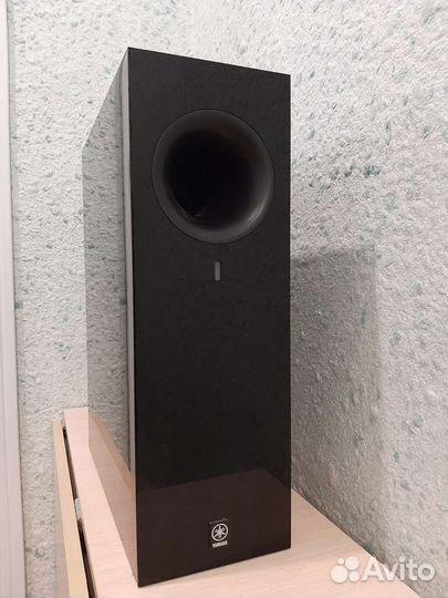 Yamaha NS-SW 210