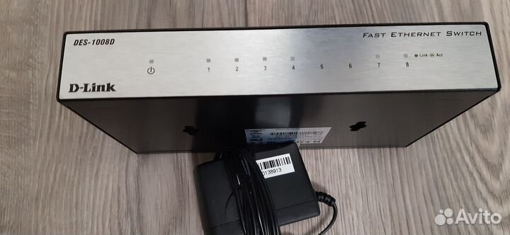 Коммутатор D-Link DES-1008D