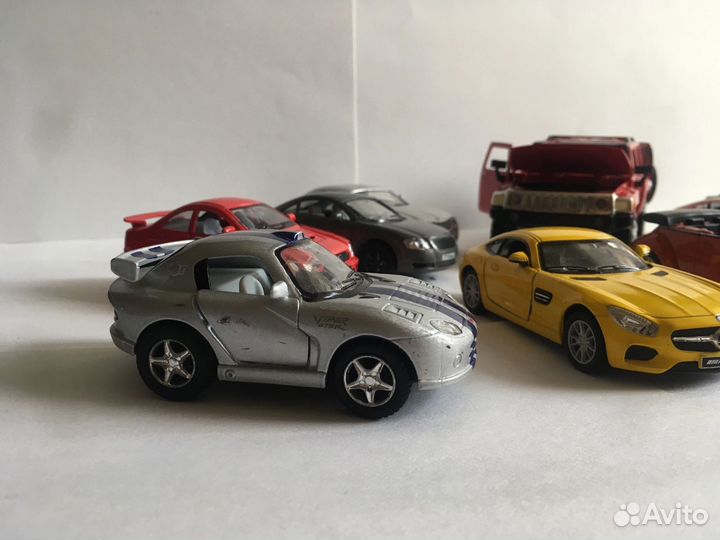 Машинки металлические пакетом. Цена за всё