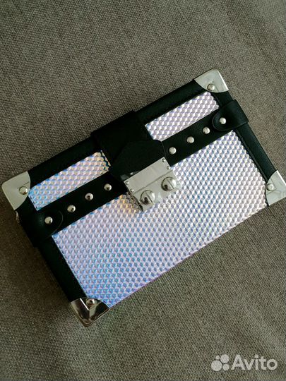 Сияющий клатч Call It Spring (новый)