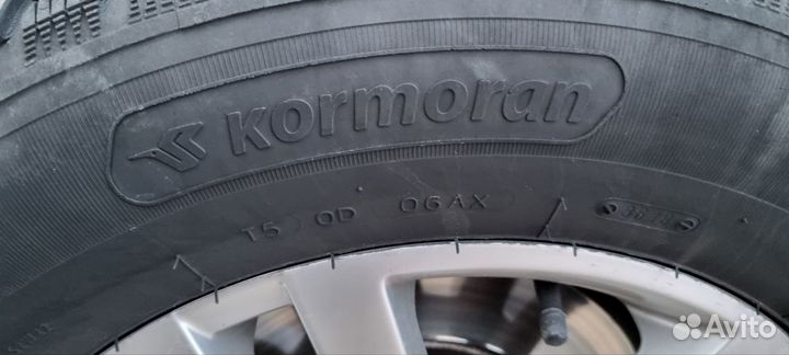 Kormoran SUV Stud 215/65 R16 102T