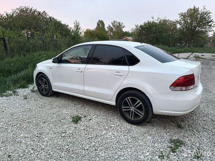 Volkswagen Polo 1.6 AT, 2011, 210 000 км